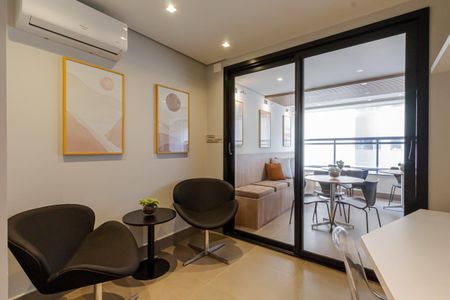 Studio à venda com 25m², 1 quarto e sem vagaÁrea comum - Salão de festas