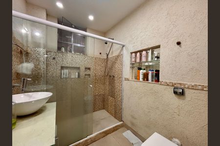 Apartamento à venda com 97m², 2 quartos e 1 vagaBanheiro social