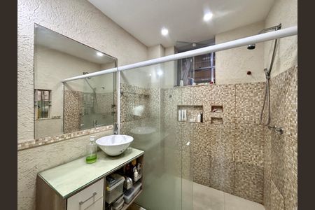 Apartamento à venda com 97m², 2 quartos e 1 vagaBanheiro social