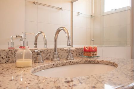 Apartamento à venda com 69m², 2 quartos e 1 vagaBanheiro da Suíte