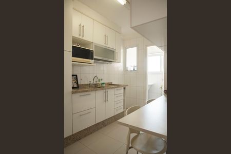 Apartamento à venda com 69m², 2 quartos e 1 vagaCozinha