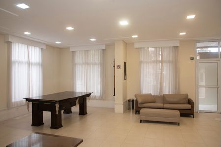 Apartamento à venda com 69m², 2 quartos e 1 vaga Apartamento à venda com 69m², 2 quartos e 1 vagaÁrea comum - Salão de festas