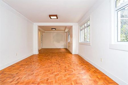 Apartamento à venda com 3 quartos, 228m² em Bela Vista, São Paulo