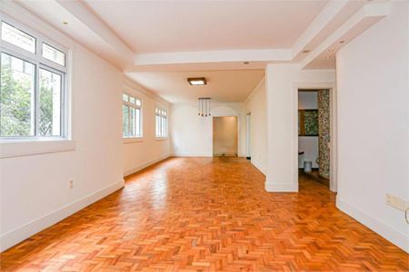 Apartamento à venda com 3 quartos, 228m² em Bela Vista, São Paulo