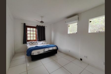 Casa de condomínio à venda com 294m², 6 quartos e 4 vagasSuíte 3