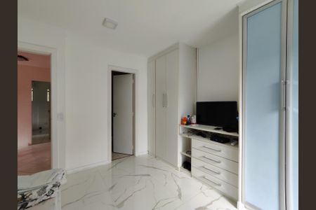 Casa de condomínio à venda com 294m², 6 quartos e 4 vagasSuíte 2