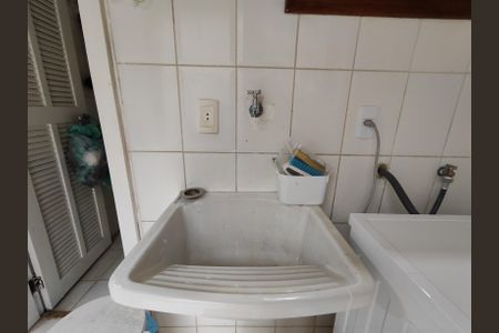 Casa de condomínio à venda com 294m², 6 quartos e 4 vagasÁrea de serviço