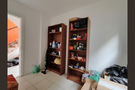 Casa de condomínio à venda com 294m², 6 quartos e 4 vagasDespensa