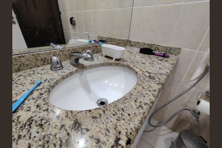 Casa de condomínio à venda com 294m², 6 quartos e 4 vagasBanheiro da Suíte 2