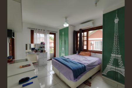 Casa de condomínio à venda com 294m², 6 quartos e 4 vagasSuíte 1