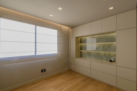 Casa à venda com 4 quartos, 346m² em Alphaville - Lagoa Dos Ingleses, Nova Lima