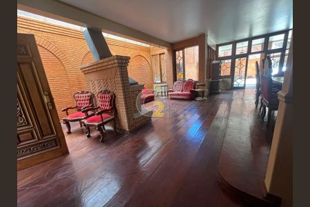 Casa à venda com 420m², 4 quartos e 8 vagas