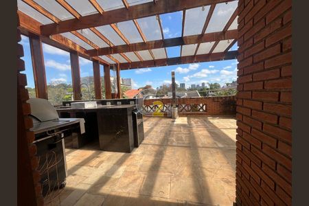 Casa à venda com 420m², 4 quartos e 8 vagas