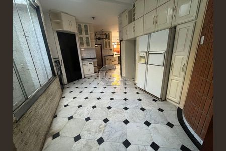 Casa à venda com 420m², 4 quartos e 8 vagas