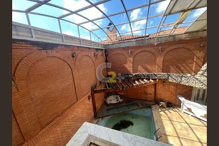 Casa à venda com 420m², 4 quartos e 8 vagas