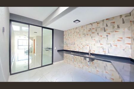 Casa à venda com 3 quartos, 126m² em Cidade Patriarca, São Paulo