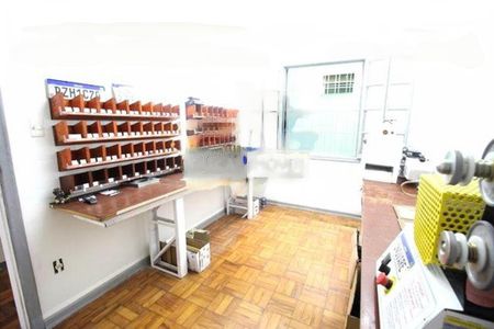 Casa à venda com 3 quartos, 220m² em Vila Congonhas, São Paulo