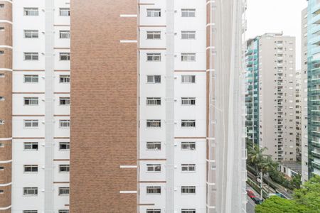 Varanda de apartamento à venda com 4 quartos, 198m² em Itaim Bibi, São Paulo