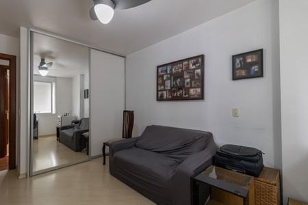 Apartamento à venda com 198m², 4 quartos e 2 vagasQuarto 2