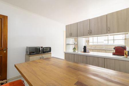 Apartamento à venda com 198m², 4 quartos e 2 vagasCozinha