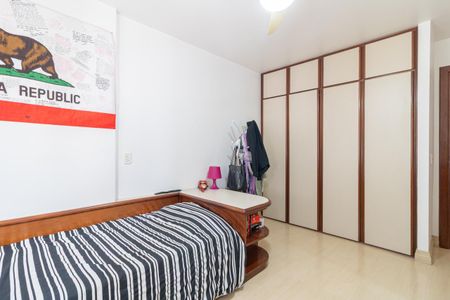 Apartamento à venda com 198m², 4 quartos e 2 vagasQuarto 3