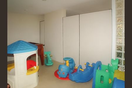 Apartamento à venda com 198m², 4 quartos e 2 vagasBrinquedoteca