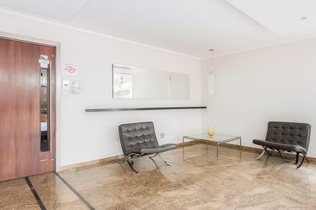 Apartamento à venda com 198m², 4 quartos e 2 vagasHall social