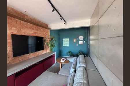 Sala de apartamento à venda com 2 quartos, 62m² em Vila Bertioga, São Paulo
