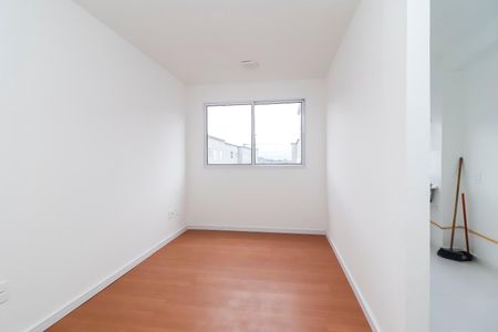 Sala de apartamento para alugar com 2 quartos, 43m² em Fazenda Caguaçu, São Paulo