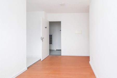 Sala de apartamento para alugar com 2 quartos, 43m² em Fazenda Caguaçu, São Paulo