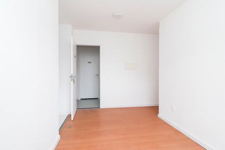 Sala de apartamento para alugar com 2 quartos, 43m² em Fazenda Caguaçu, São Paulo