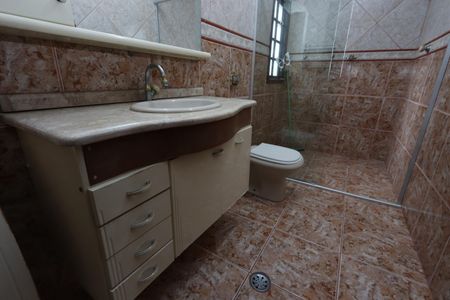 Casa à venda com 195m², 3 quartos e 2 vagasBanheiro da Suíte