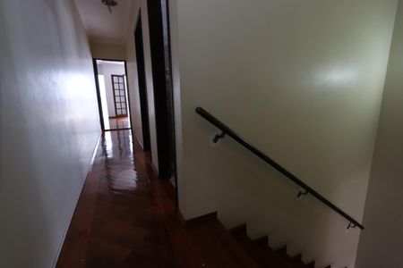 Casa à venda com 195m², 3 quartos e 2 vagasCorredor