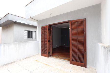 Casa à venda com 195m², 3 quartos e 2 vagasVaranda do Quarto 2