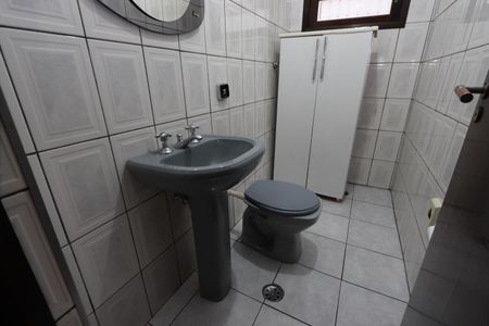 Casa à venda com 195m², 3 quartos e 2 vagasBanheiro Social 2