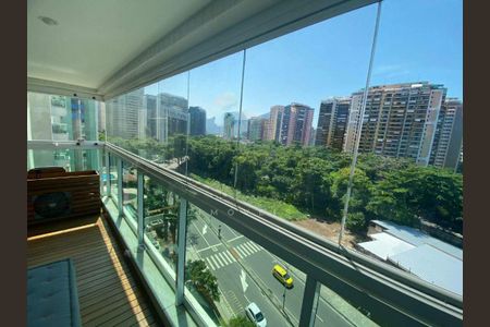 Apartamento à venda com 2 quartos, 64m² em Barra da Tijuca, Rio de Janeiro