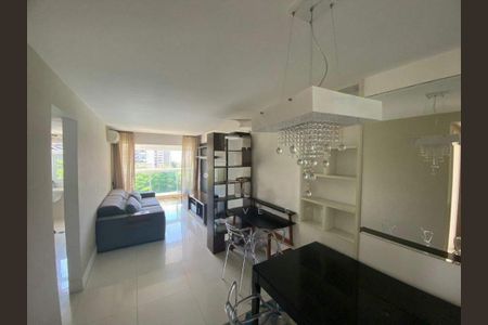 Apartamento à venda com 2 quartos, 64m² em Barra da Tijuca, Rio de Janeiro