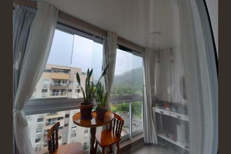 Apartamento à venda com 62m², 2 quartos e 1 vaga