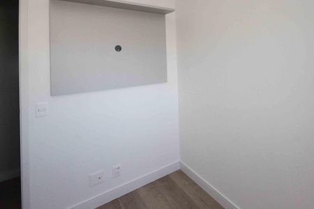 Apartamento à venda com 81m², 3 quartos e 1 vagaQuarto 02