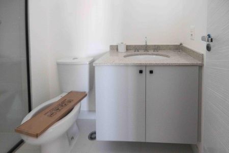 Apartamento à venda com 81m², 3 quartos e 1 vagaBanheiro Social