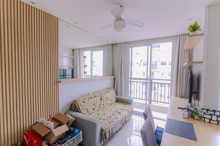 Apartamento à venda com 49m², 2 quartos e 1 vaga Apartamento à venda com 49m², 2 quartos e 1 vagaSala
