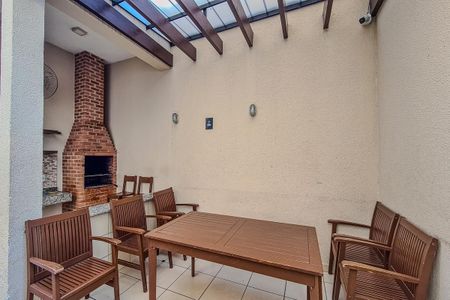 Apartamento à venda com 49m², 2 quartos e 1 vaga Apartamento à venda com 49m², 2 quartos e 1 vagaÁrea comum - Churrasqueira