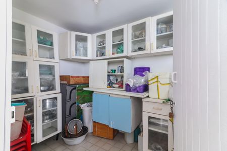 Casa à venda com 299m², 5 quartos e 5 vagas Casa à venda com 299m², 5 quartos e 5 vagasÁrea comum