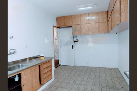 Casa à venda com 3 quartos, 220m² em Jardim Jabaquara, São Paulo