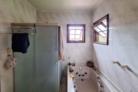 Casa à venda com 532m², 5 quartos e 2 vagasBanheiro da Suíte 1