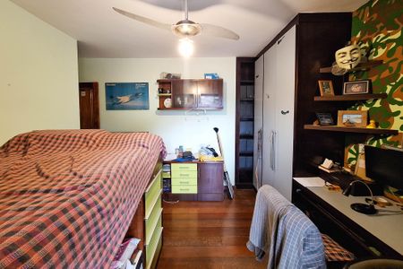 Casa à venda com 532m², 5 quartos e 2 vagasQuarto 1