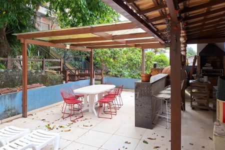 Casa à venda com 532m², 5 quartos e 2 vagasEspaço Gourmet