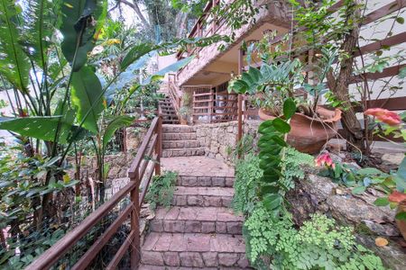 Casa à venda com 532m², 5 quartos e 2 vagasQuintal