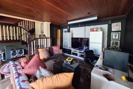 Casa à venda com 532m², 5 quartos e 2 vagasSala