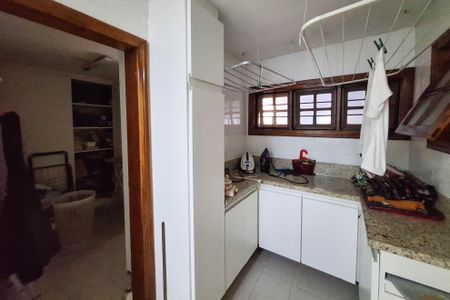 Casa à venda com 532m², 5 quartos e 2 vagasÁrea de Serviço